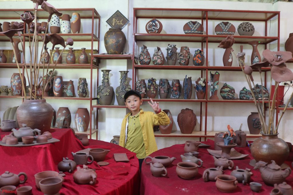Phuoc Tich Pottery Village