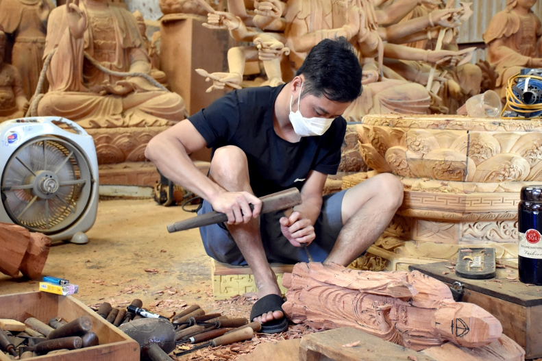 My Xuyen Wood Carving Village